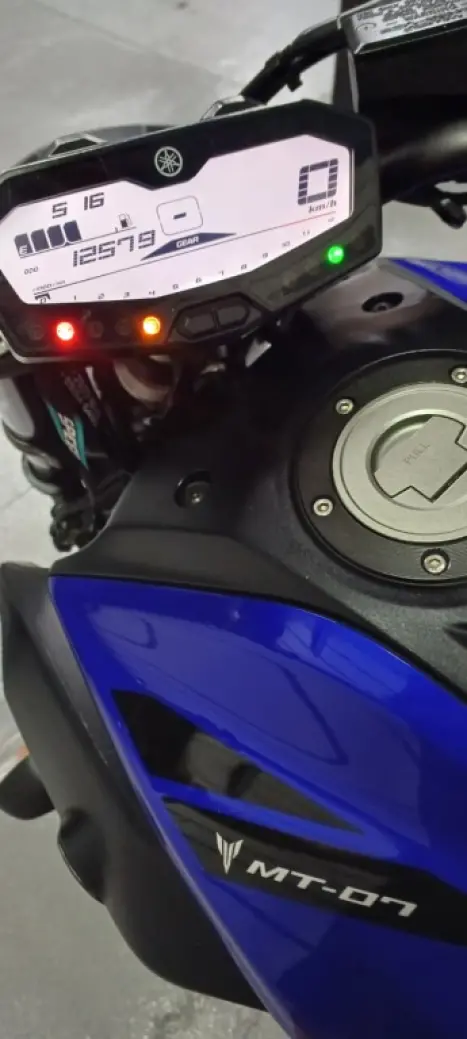 YAMAHA MT-07 700 ABS, Foto 9