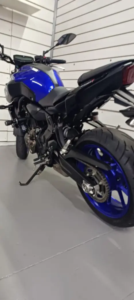 YAMAHA MT-07 700 ABS, Foto 12