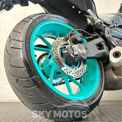 YAMAHA MT-07 700 ABS, Foto 10