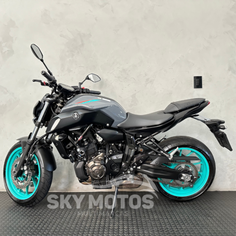 YAMAHA MT-07 700 ABS, Foto 11