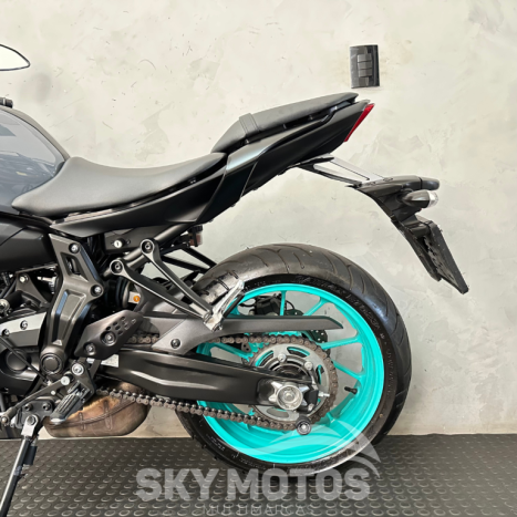 YAMAHA MT-07 700 ABS, Foto 13