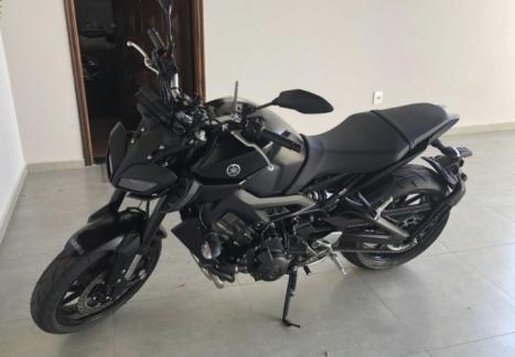 YAMAHA MT-09 850 ABS, Foto 1