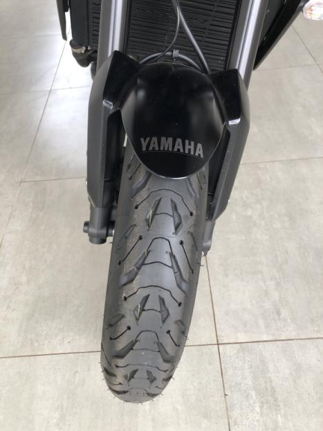 YAMAHA MT-09 850 ABS, Foto 4