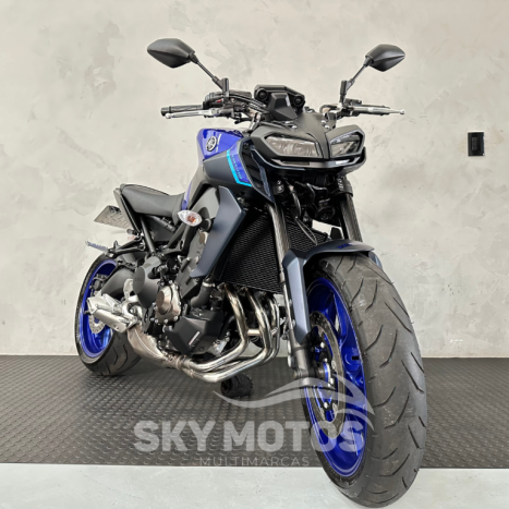 YAMAHA MT-09 850 ABS, Foto 4