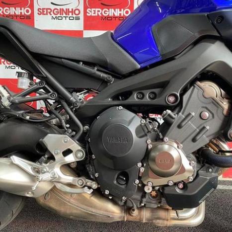 YAMAHA MT-09 850 ABS, Foto 6