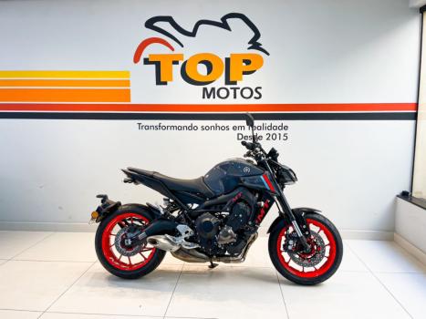 YAMAHA MT-09 850 ABS, Foto 1