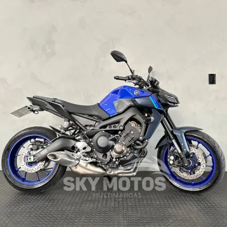 YAMAHA MT-09 850 ABS, Foto 1