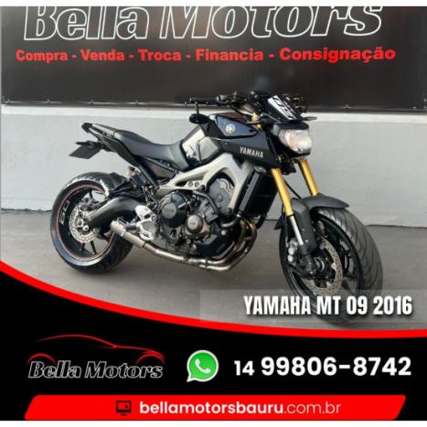 YAMAHA MT-09 850 ABS, Foto 1