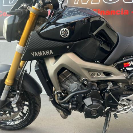 YAMAHA MT-09 850 ABS, Foto 4