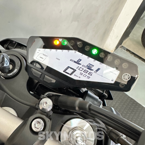 YAMAHA MT-09 850 ABS, Foto 6