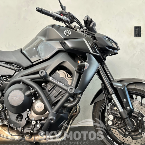 YAMAHA MT-09 850 ABS, Foto 7