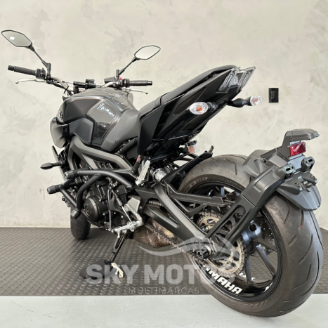 YAMAHA MT-09 850 ABS, Foto 9