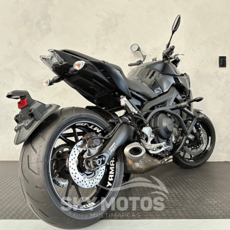 YAMAHA MT-09 850 ABS, Foto 10