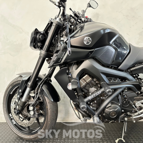 YAMAHA MT-09 850 ABS, Foto 16