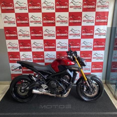 YAMAHA MT-09 850 ABS, Foto 1