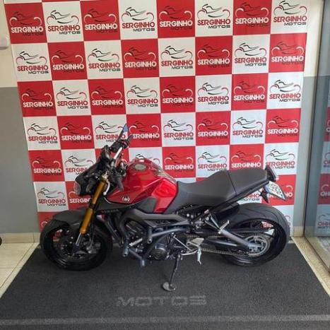 YAMAHA MT-09 850 ABS, Foto 9