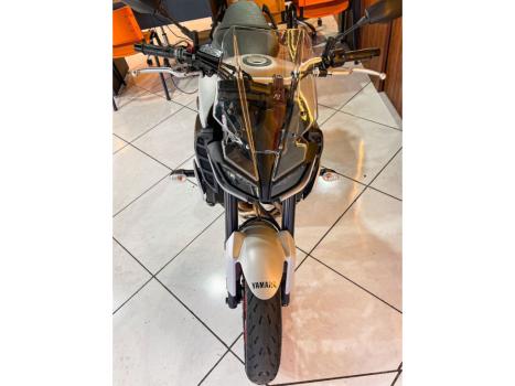 YAMAHA MT-09 850 ABS, Foto 4