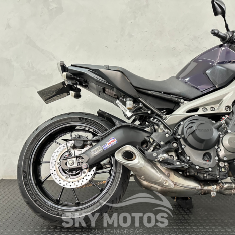 YAMAHA MT-09 850 ABS, Foto 2