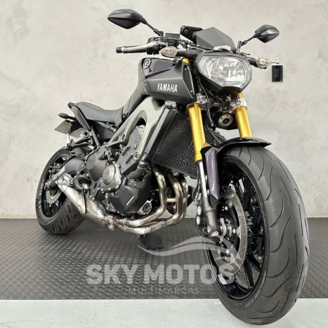 YAMAHA MT-09 850 ABS, Foto 4