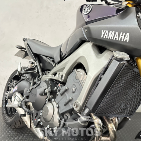 YAMAHA MT-09 850 ABS, Foto 6