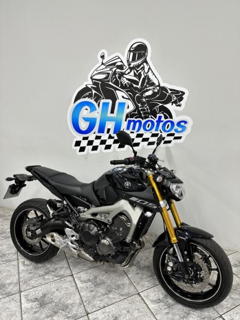 YAMAHA MT-09 850 ABS, Foto 3