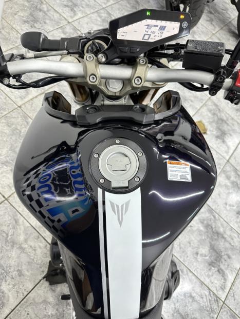 YAMAHA MT-09 850 ABS, Foto 5