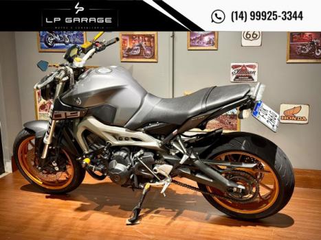 YAMAHA MT-09 850 ABS, Foto 6