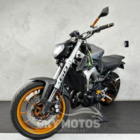 YAMAHA MT-09 850 ABS, Foto 8