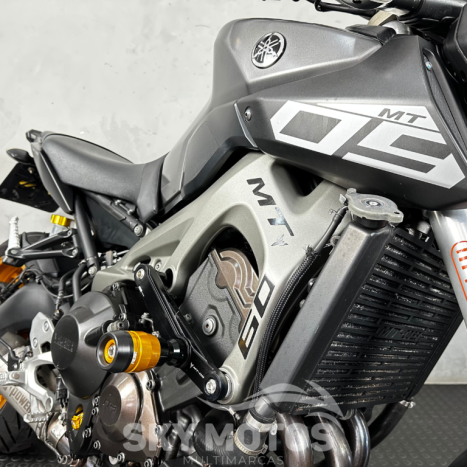 YAMAHA MT-09 850 ABS, Foto 5