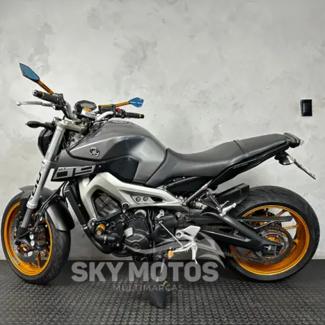 YAMAHA MT-09 850 ABS, Foto 11