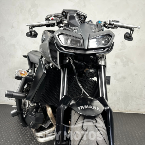 YAMAHA MT-09 850 ABS, Foto 5