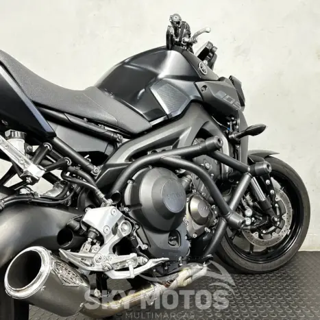 YAMAHA MT-09 850 ABS, Foto 8