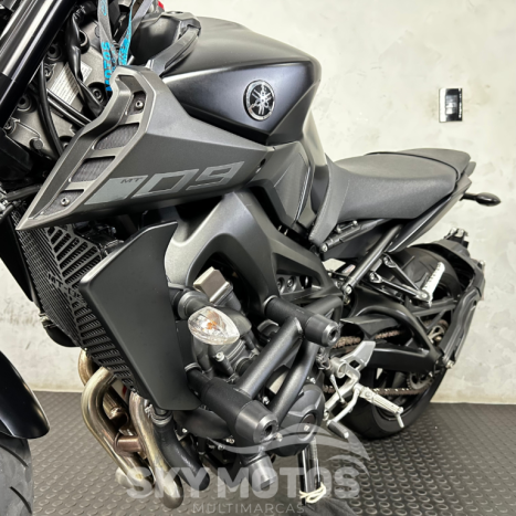 YAMAHA MT-09 850 ABS, Foto 15