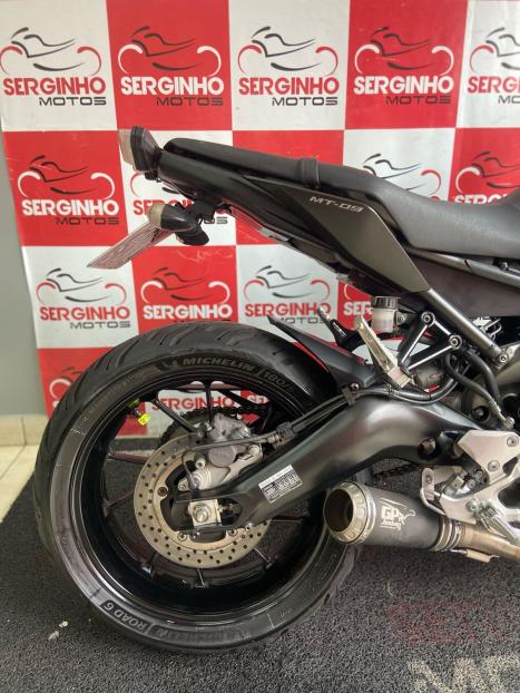 YAMAHA MT-09 850 ABS, Foto 6