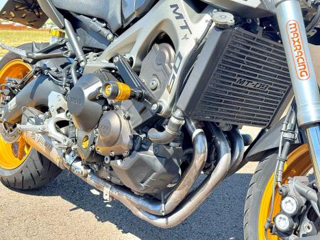 YAMAHA MT-09 850 ABS, Foto 10