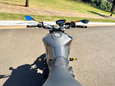 YAMAHA MT-09 850 ABS, Foto 12