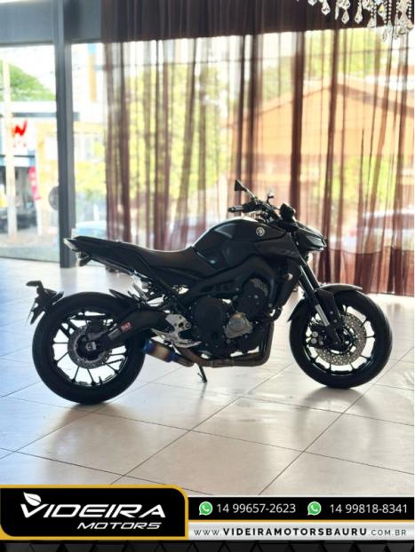 YAMAHA MT-09 850 ABS, Foto 4