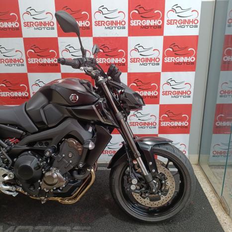 YAMAHA MT-09 850 ABS, Foto 3