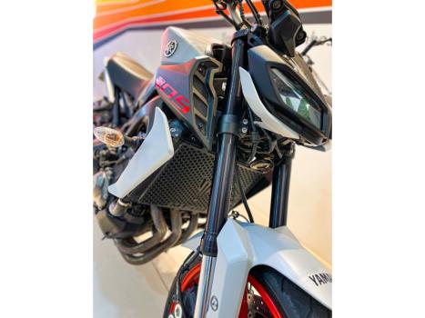 YAMAHA MT-09 850 ABS, Foto 6