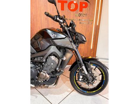 YAMAHA MT-09 850 ABS, Foto 2