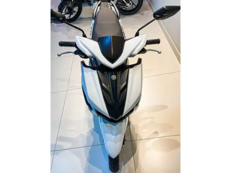 YAMAHA Neo UBS 125 , Foto 4