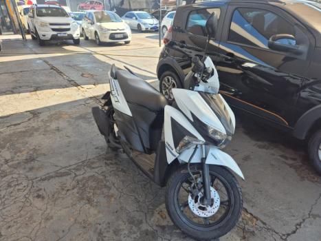 YAMAHA Neo UBS 125 , Foto 2