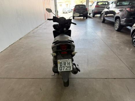 YAMAHA Neo UBS 125 , Foto 3