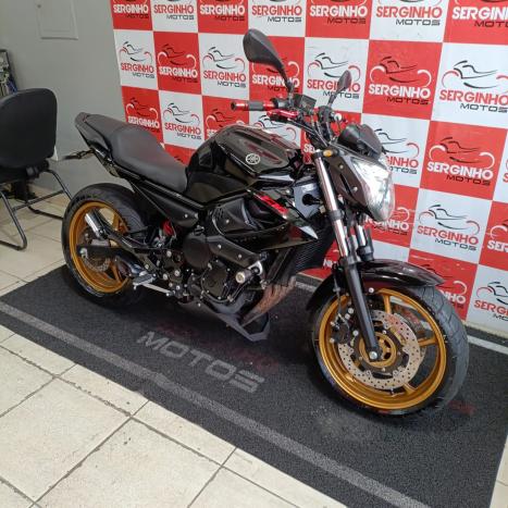 YAMAHA XJ6 600 F, Foto 4