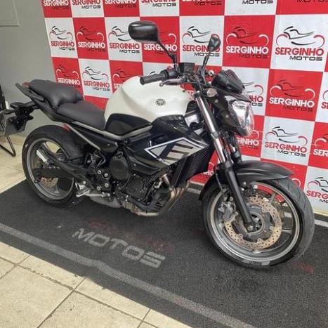 YAMAHA XJ6 600 N, Foto 3