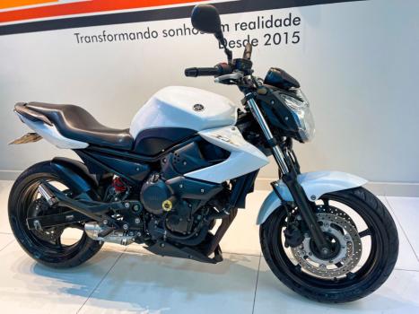 YAMAHA XJ6 600 N, Foto 3