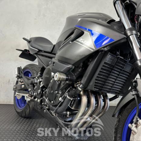 YAMAHA XJ6 600 N, Foto 5