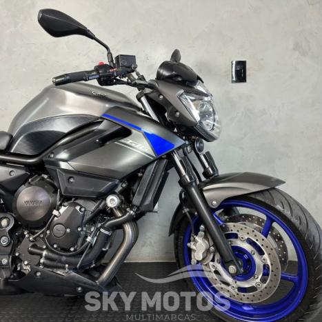 YAMAHA XJ6 600 N, Foto 6