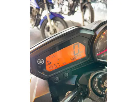 YAMAHA XJ6 600 N, Foto 13