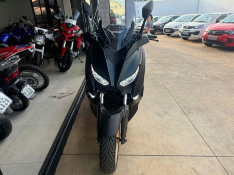 YAMAHA Xmax 250 , Foto 3